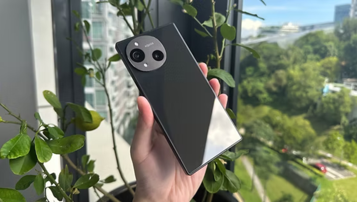 Sharp Aquos R10: with 50MP Leica Camera and Snapdragon 7+ Gen 3Price, Specs and Full Review