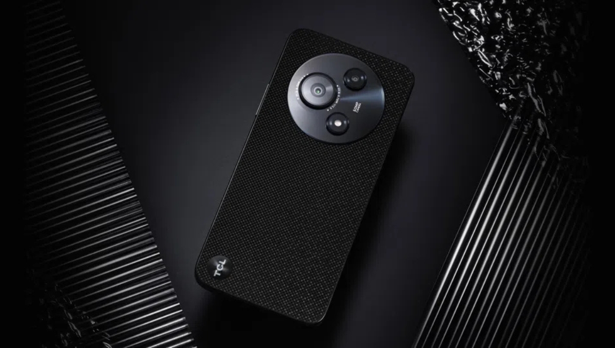 TCL 605 Review: 90Hz Display, 8GB RAM and Android 15 Power at a Budget Price