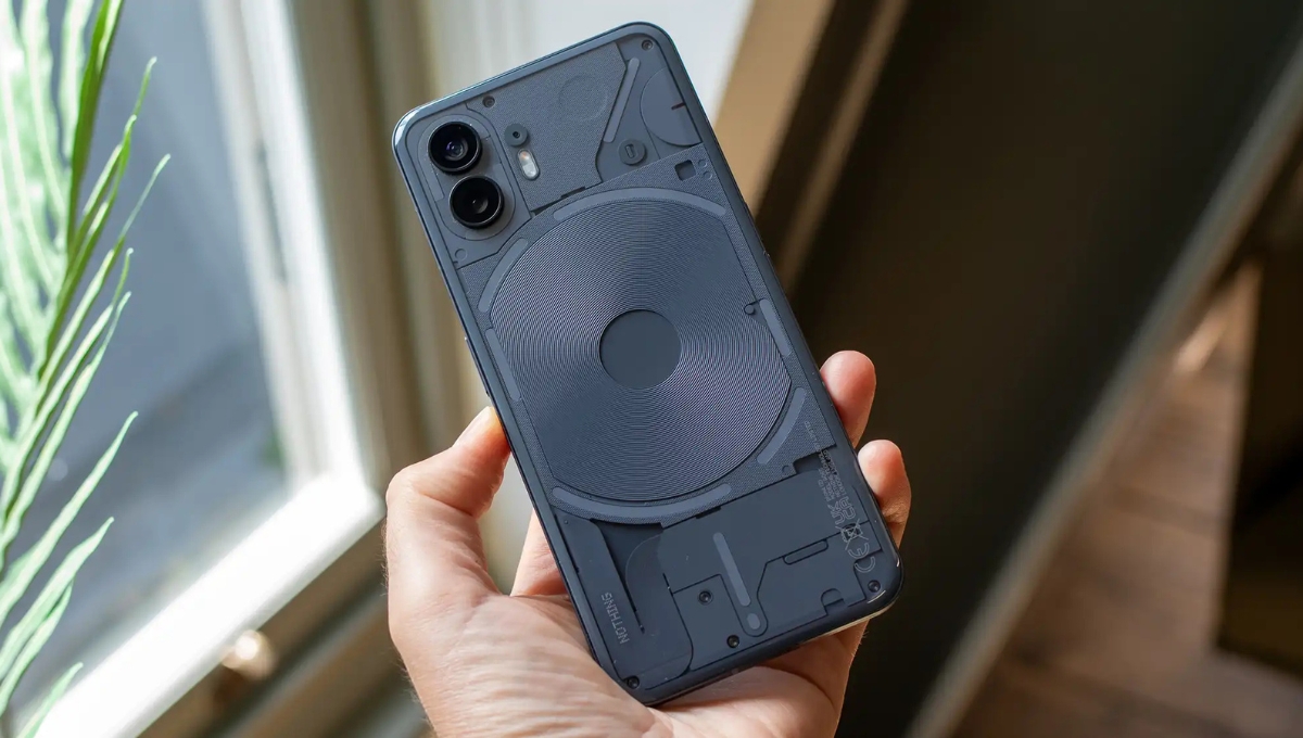 Nothing Phone (2) Review: 6.7-inch OLED, Dual 50MP Cameras, 4700mAh Battery at Rs49,999