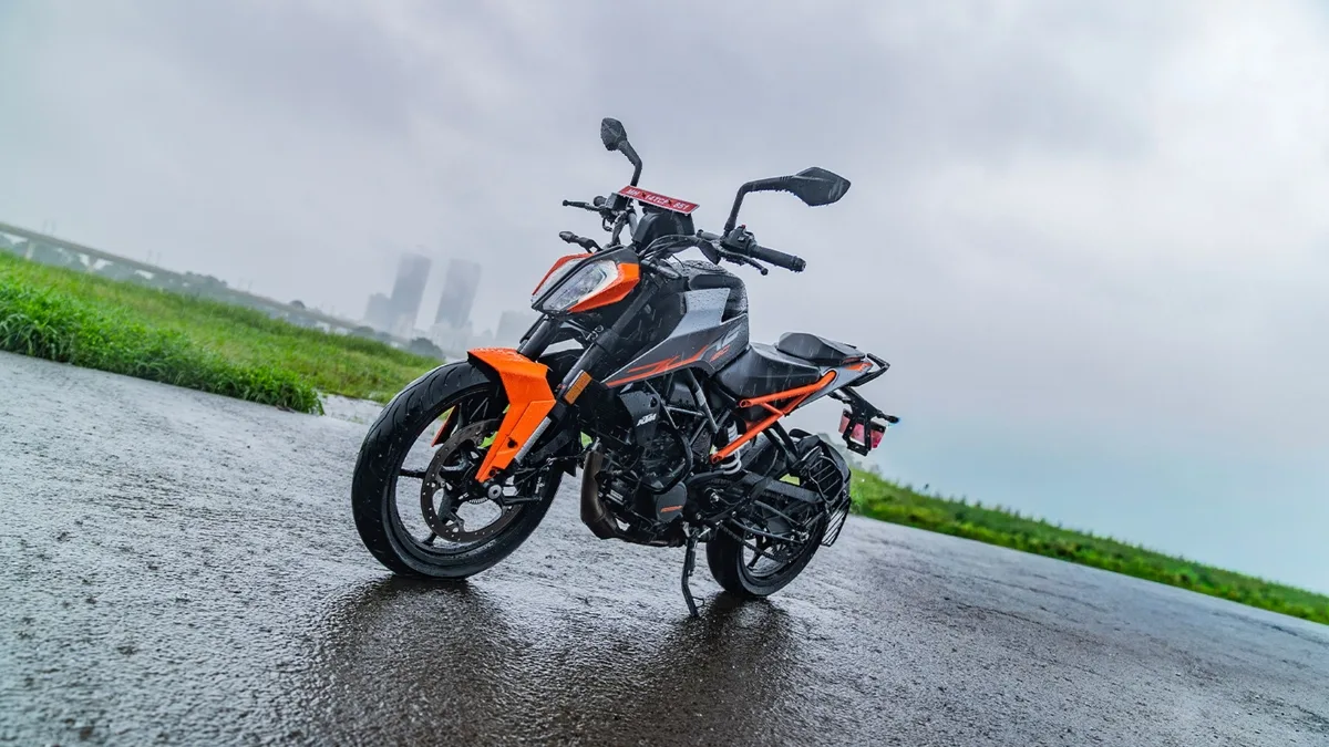 KTM Duke 160